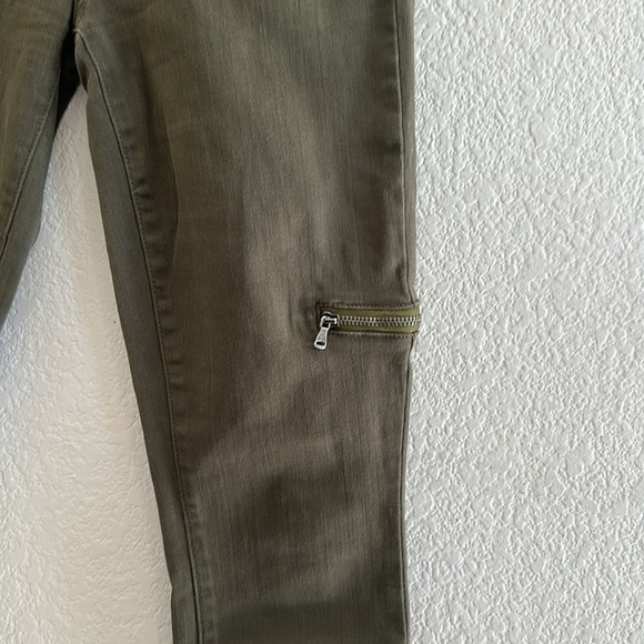 PAIGE Women's Daryn Zip Ankle Jeans-Olive Leaf - Picture 5 of 8